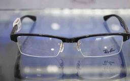 https://www.indiacom.com/photogallery/PNE929064_Sagar Optician Product2.jpg