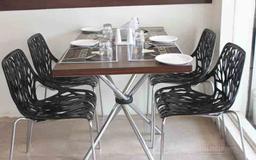 https://www.indiacom.com/photogallery/VAR1082658_Ruches Restaurant Interior3.jpg