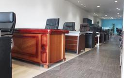 https://www.indiacom.com/photogallery/VPM1047672_Naayaab Office Furniture Product3.jpg
