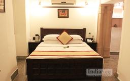 https://www.indiacom.com/photogallery/VPM4640_Hotel Jaipur Interior2.jpg