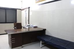 https://www.indiacom.com/photogallery/WAS61071_Dr.s Room.jpg