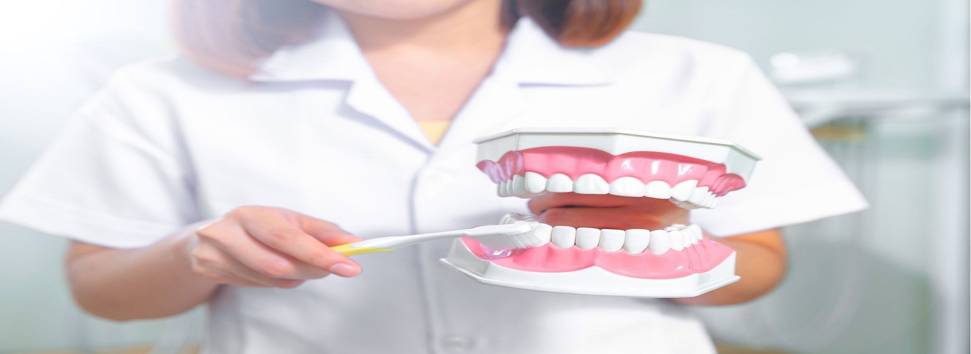 Dr. (Mrs.) Deepashree Sathe Dentiest 