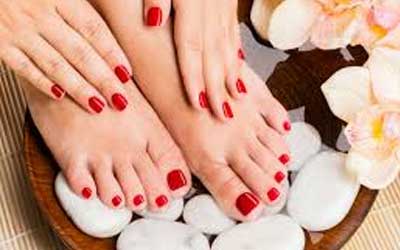 Pedicure/ Manicure